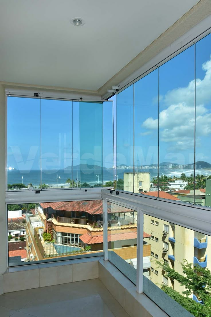 Envidraçamento de varandas em apartamento